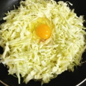 中から目玉焼きの豚玉お好み焼き レシピ 作り方 By Colokitchen 楽天レシピ 中から目玉焼きの豚玉お好み焼き レシピ 作り方 By Colokitchen 楽天レシピ